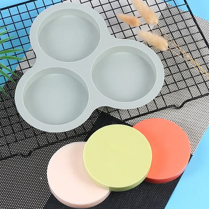 【2個セット】シリコン製エアフライヤー用目玉焼き型｜再利用可能・焦げ付き防止・3キャビティ・時短クッキングモールド